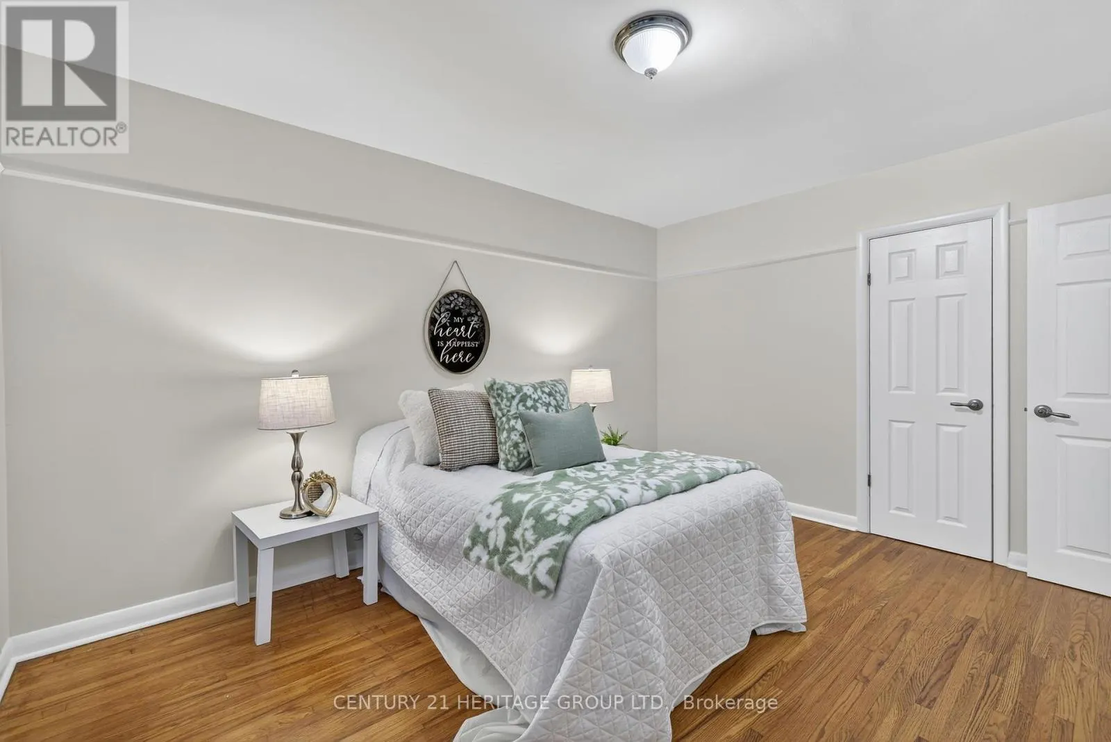 49 BAYVIEW PARKWAY