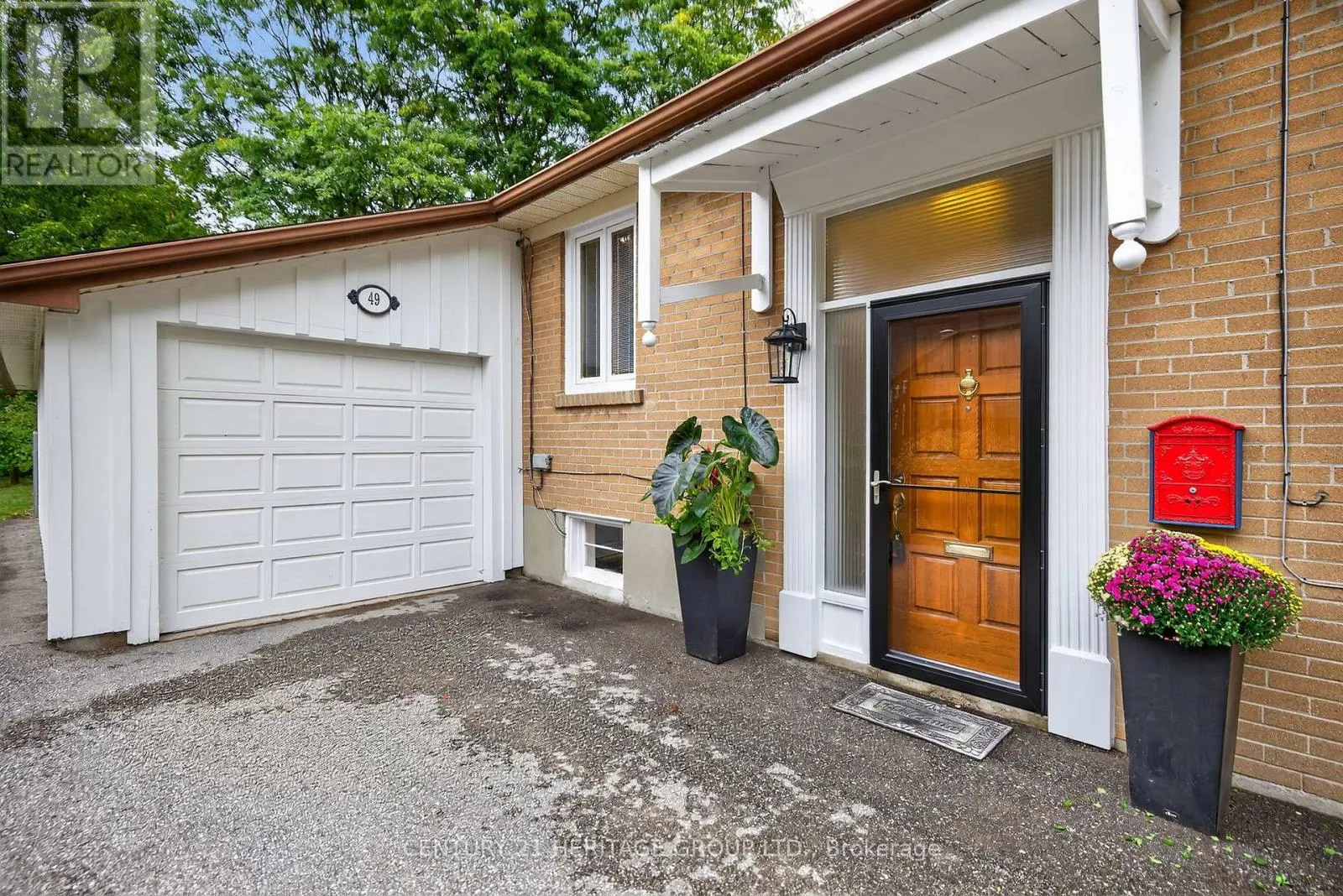 49 BAYVIEW PARKWAY
