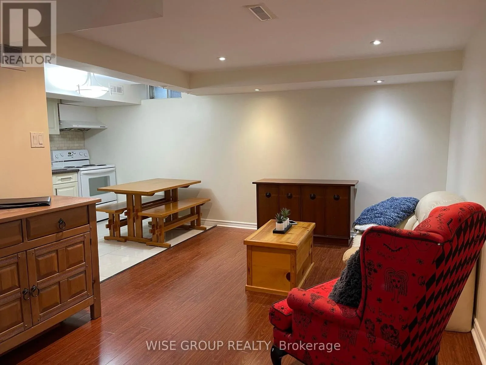BSMT - 71 GREENBELT CRESCENT