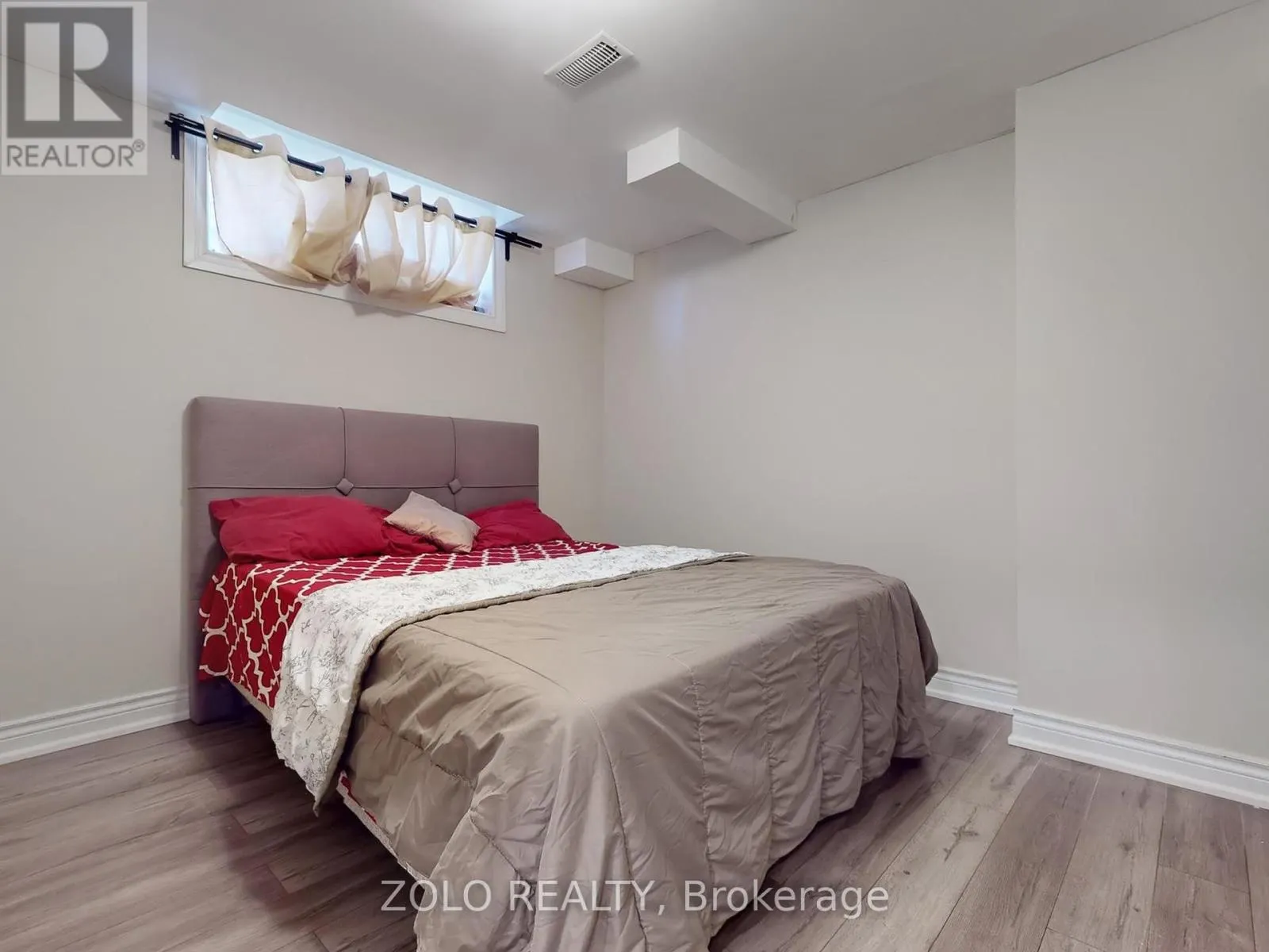 42 FOXBERRY ROAD