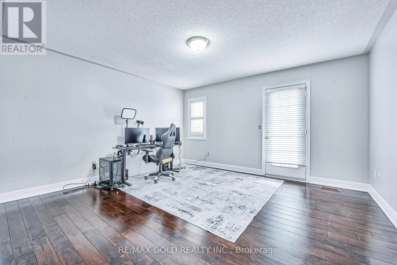 215 BACHMAN DRIVE