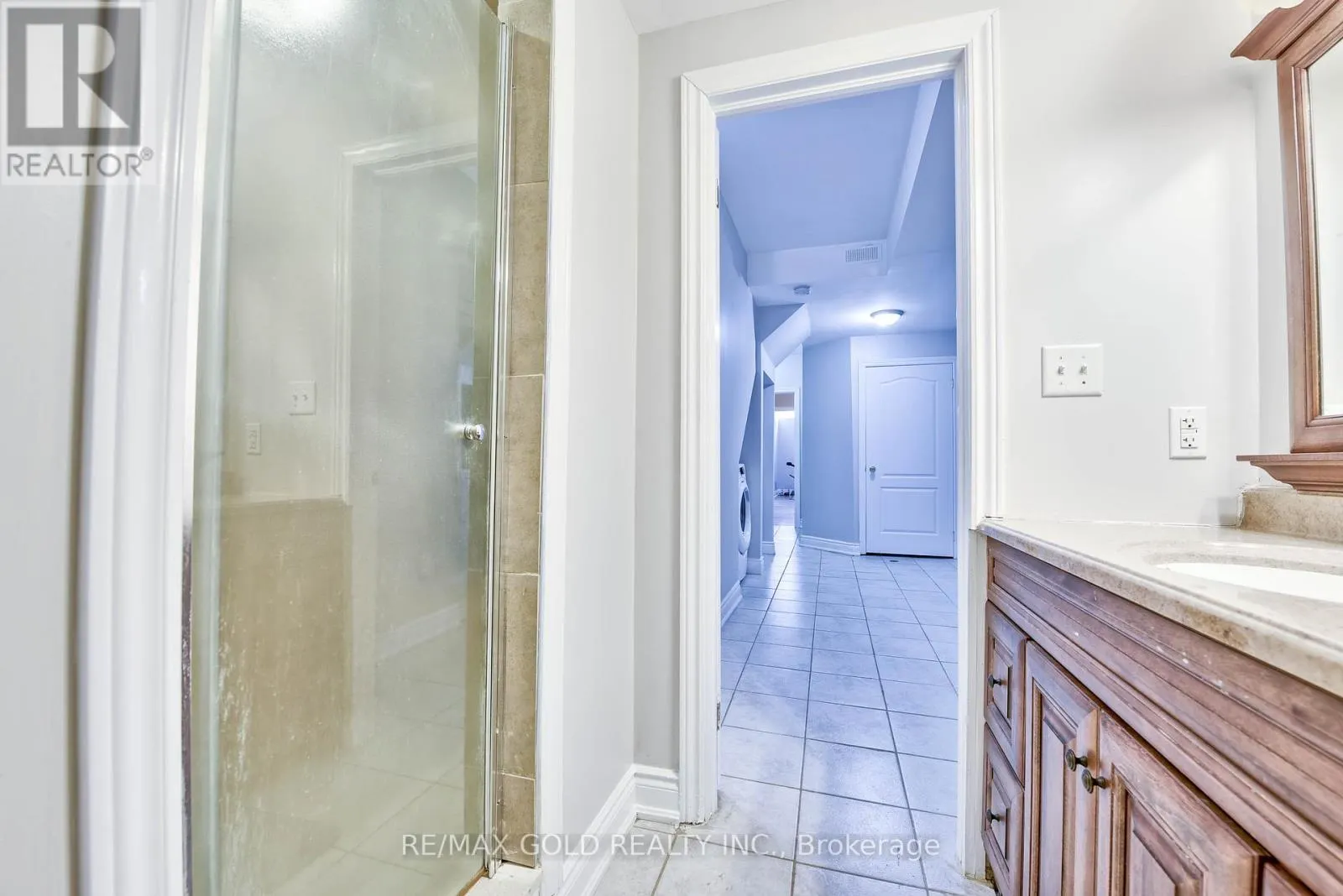 215 BACHMAN DRIVE