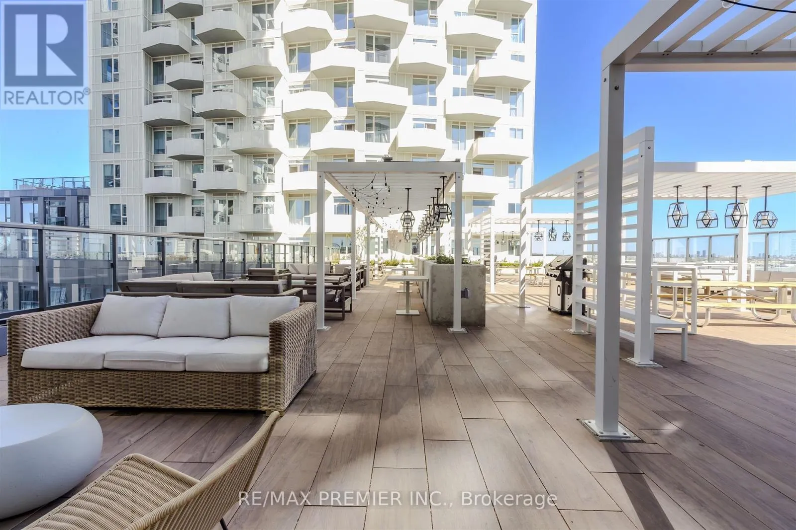 1009 - 474 CALDARI ROAD