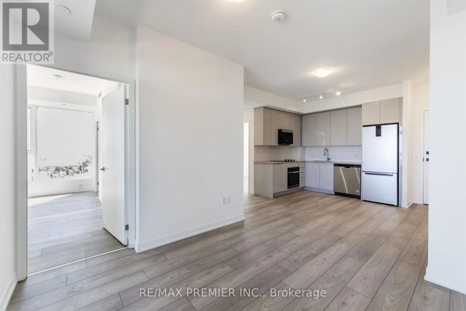 1009 - 474 CALDARI ROAD