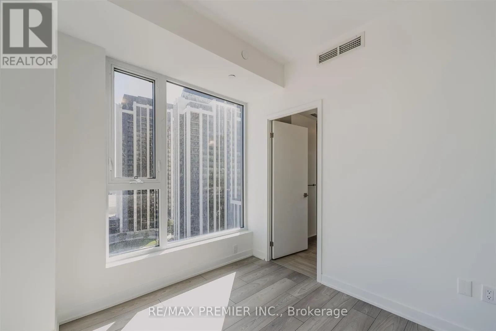 1009 - 474 CALDARI ROAD