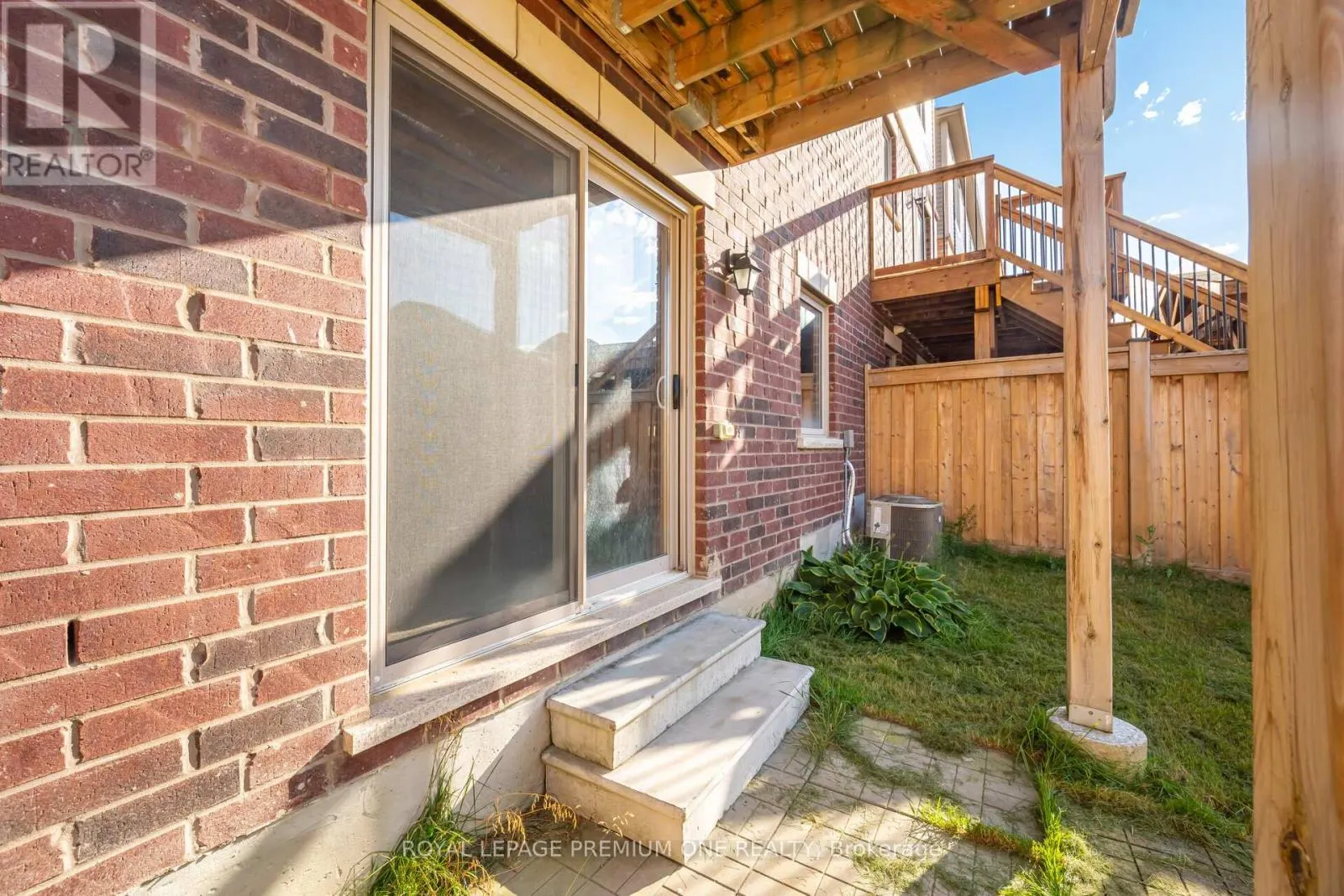 50 CASSERLEY CRESCENT