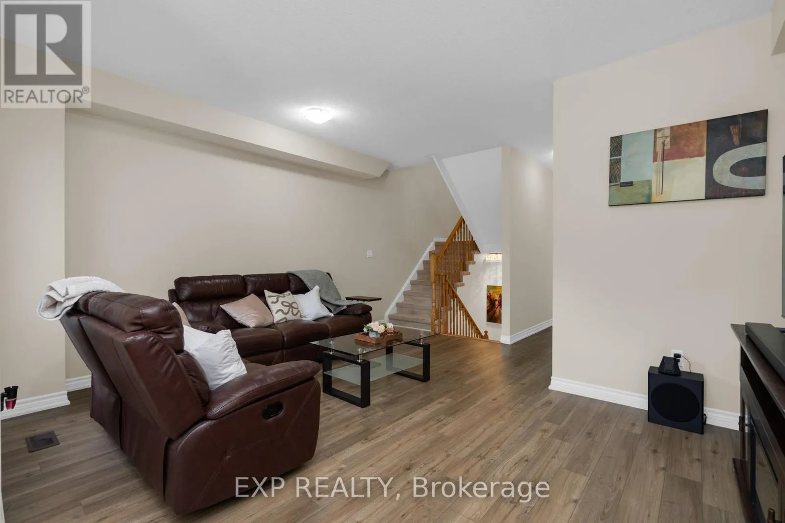 57 MILSON CRESCENT