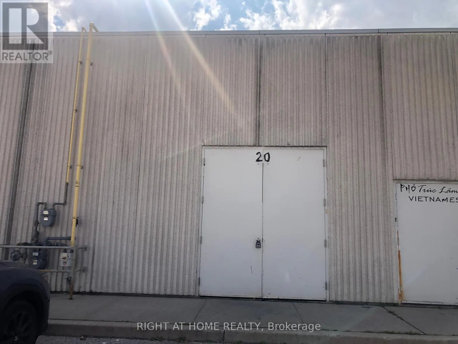20 - 7887 WESTON ROAD