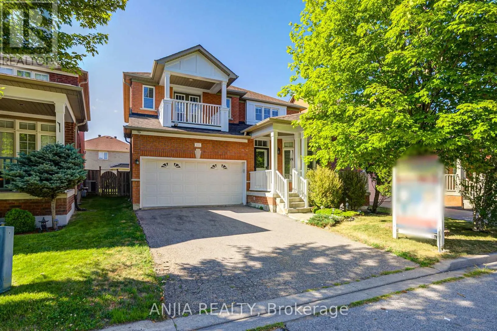54 RAINBOW VALLEY CRESCENT