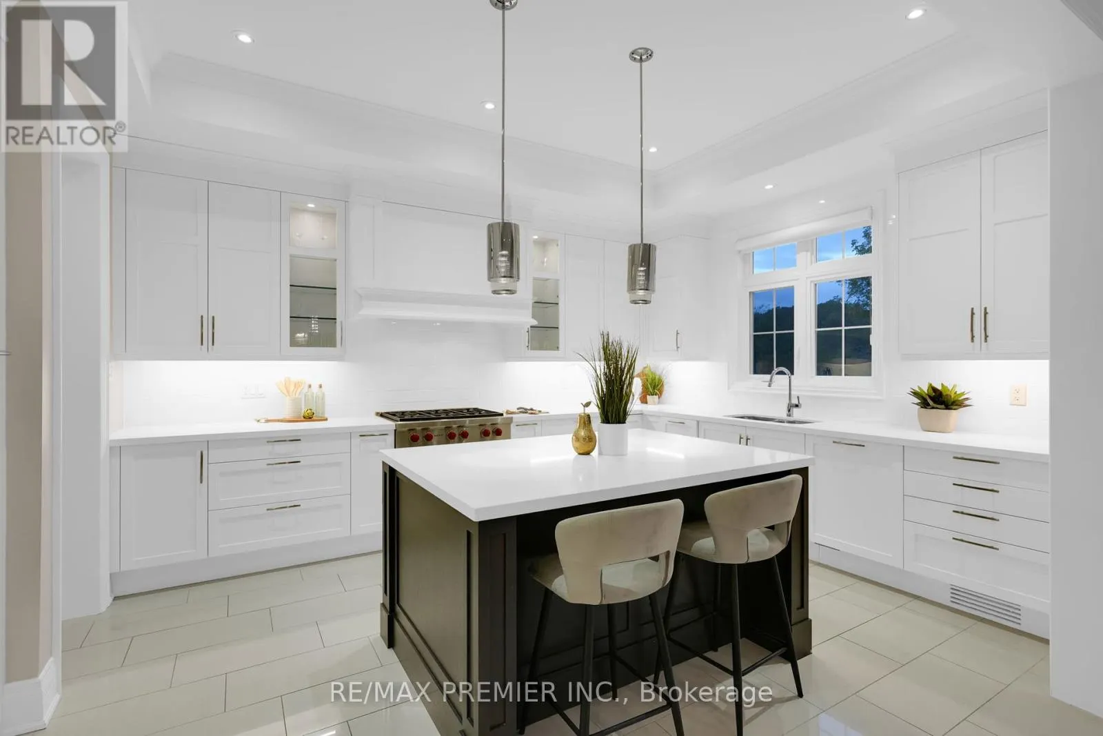 15 PETER GLASS ROAD