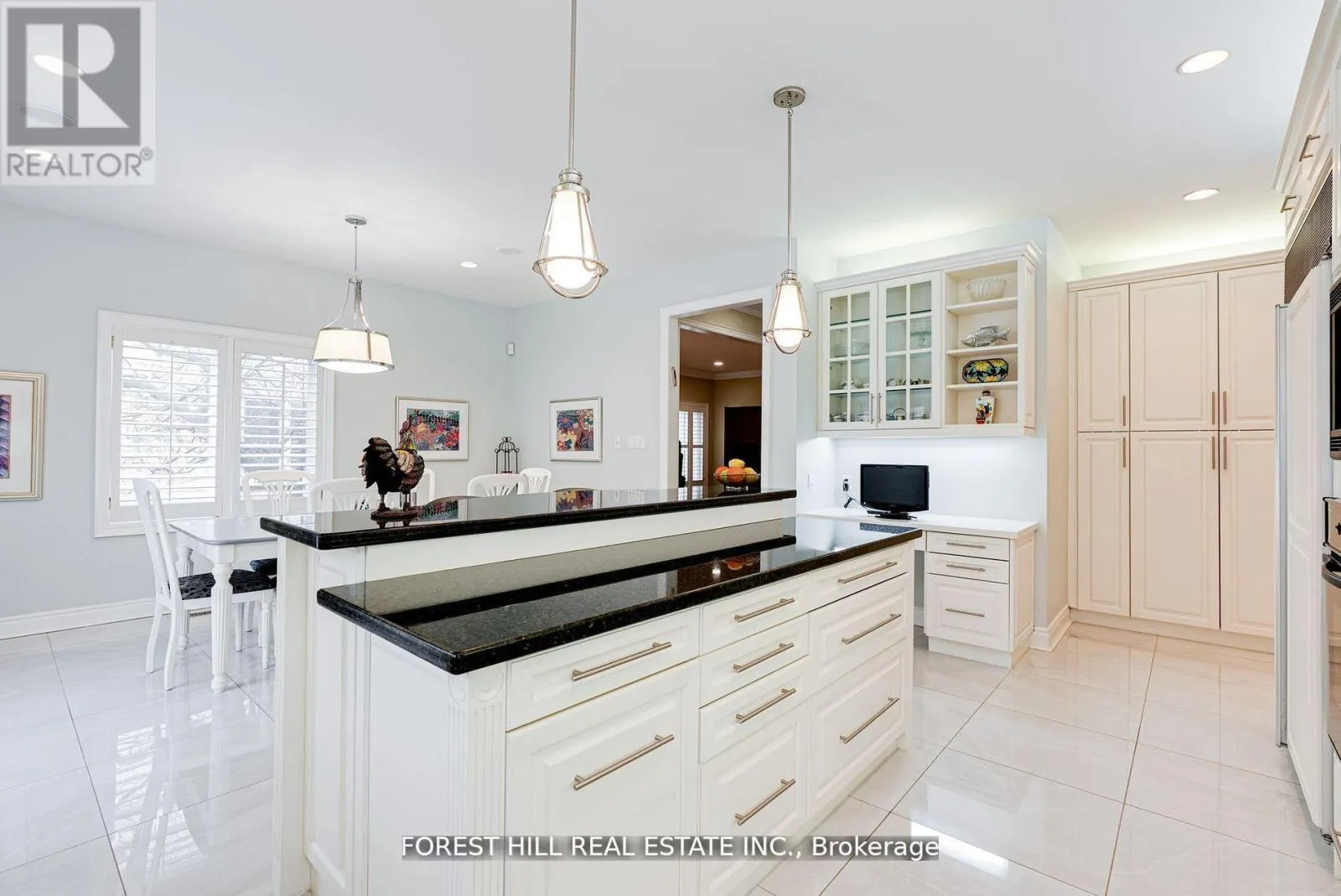 66 SANIBEL CRESCENT