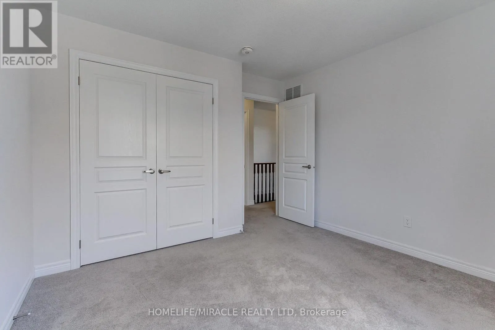 992 GREEN STREET