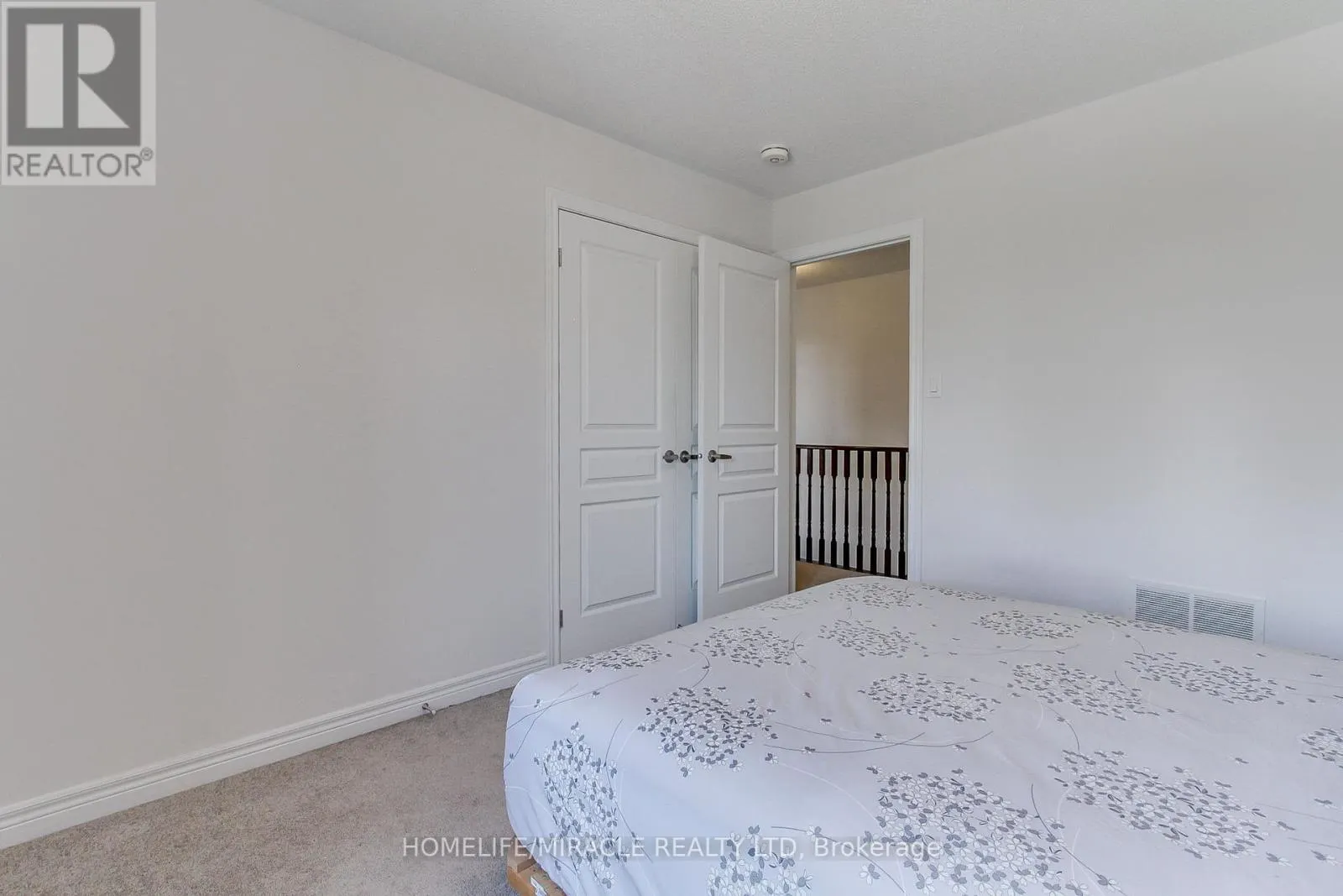 992 GREEN STREET