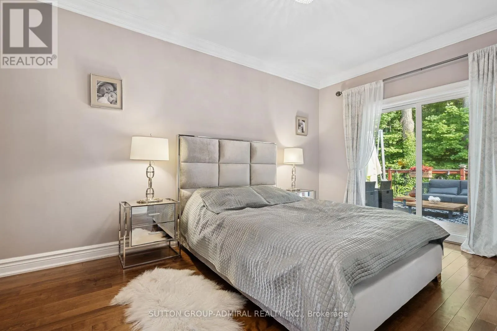1221 LAURAND STREET