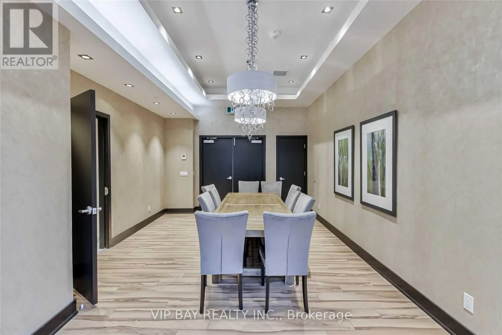 1608 - 9618 YONGE STREET