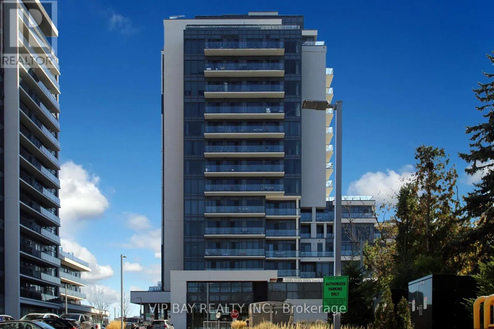 1608 - 9618 YONGE STREET