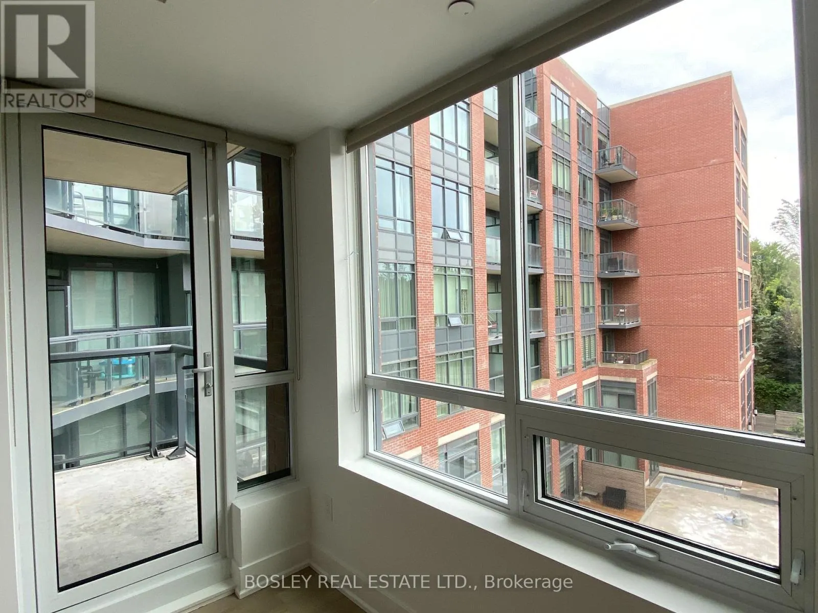 407 - 7608 YONGE STREET