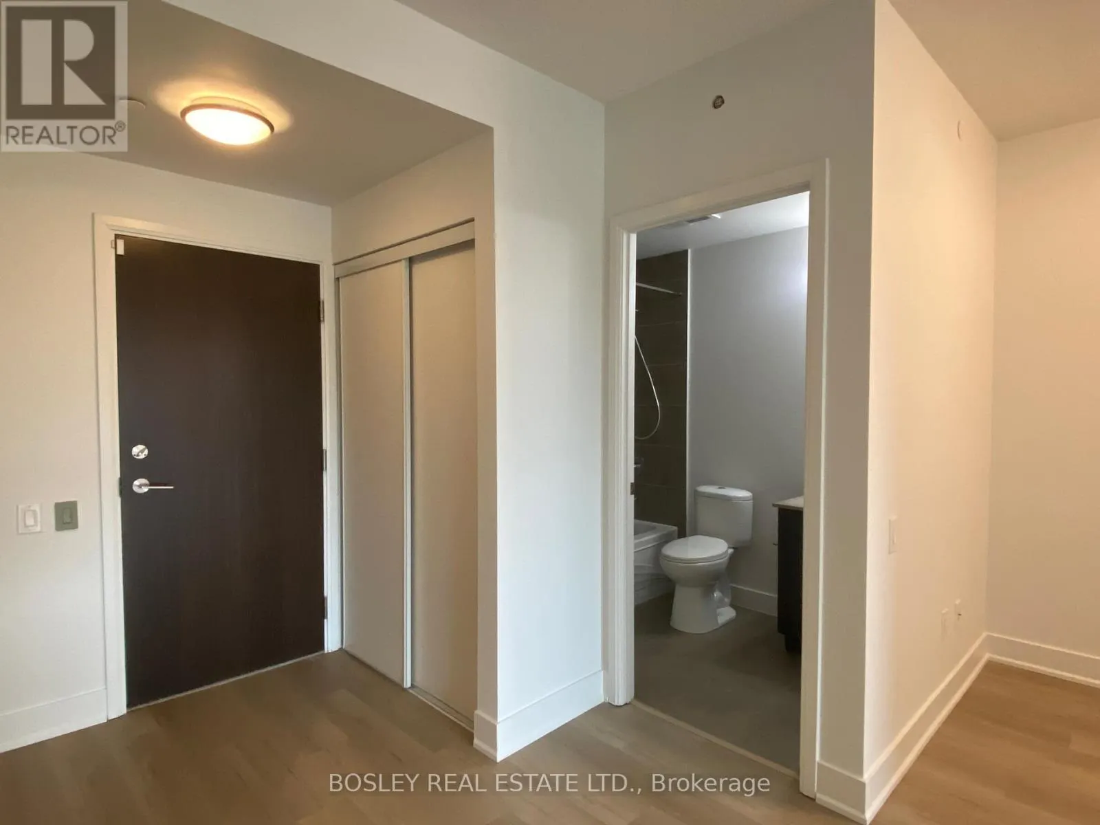 407 - 7608 YONGE STREET