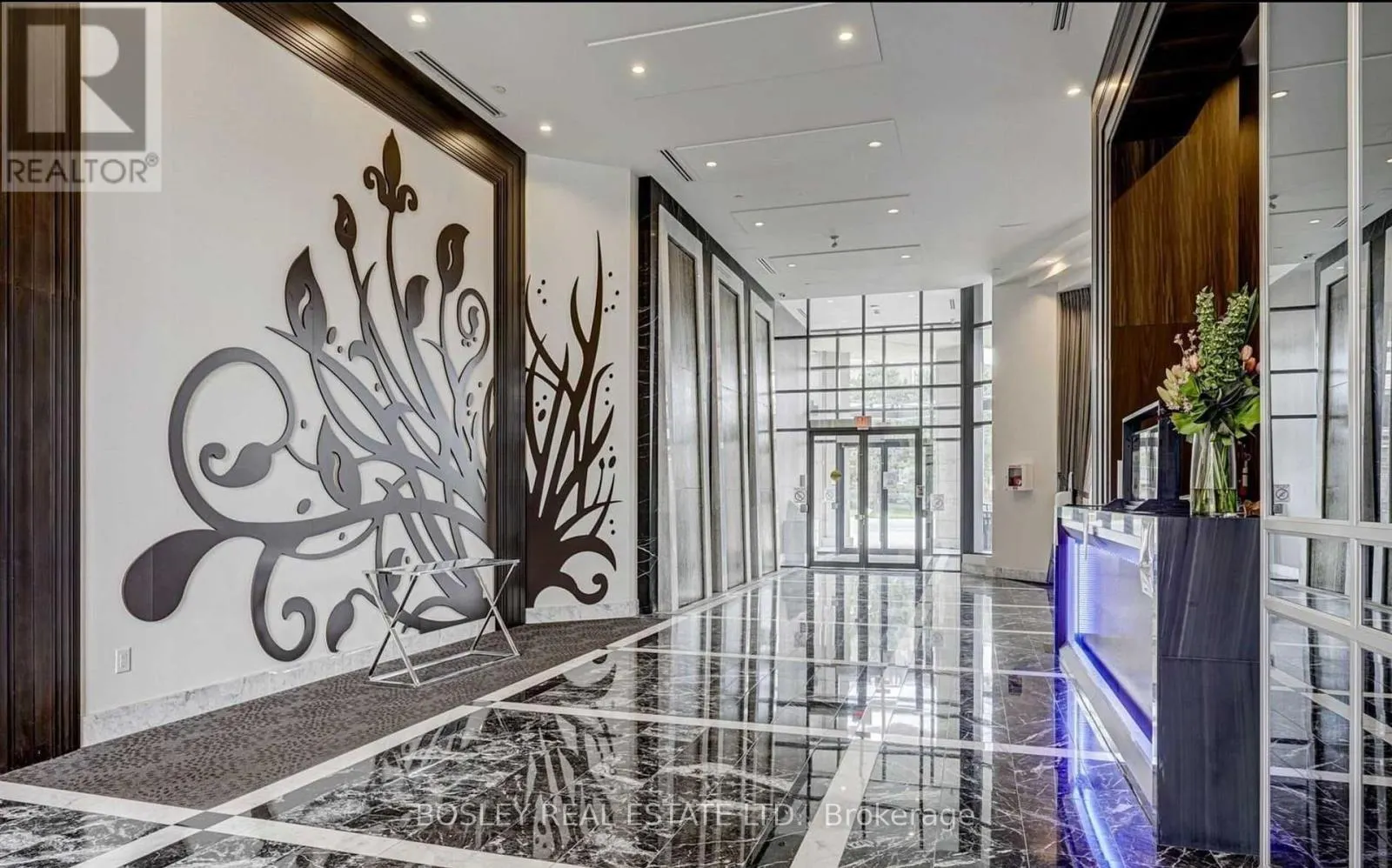 407 - 7608 YONGE STREET