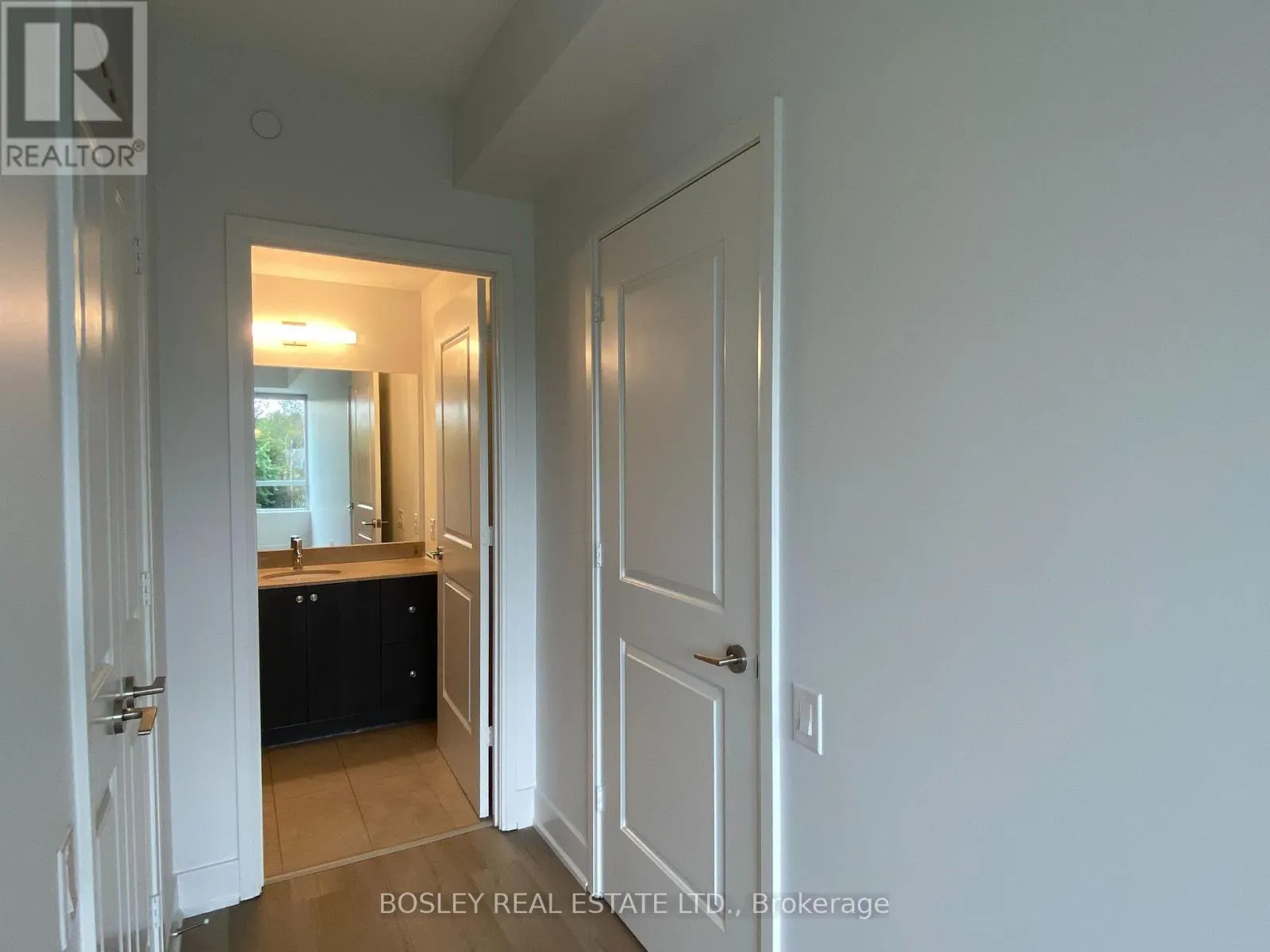 407 - 7608 YONGE STREET