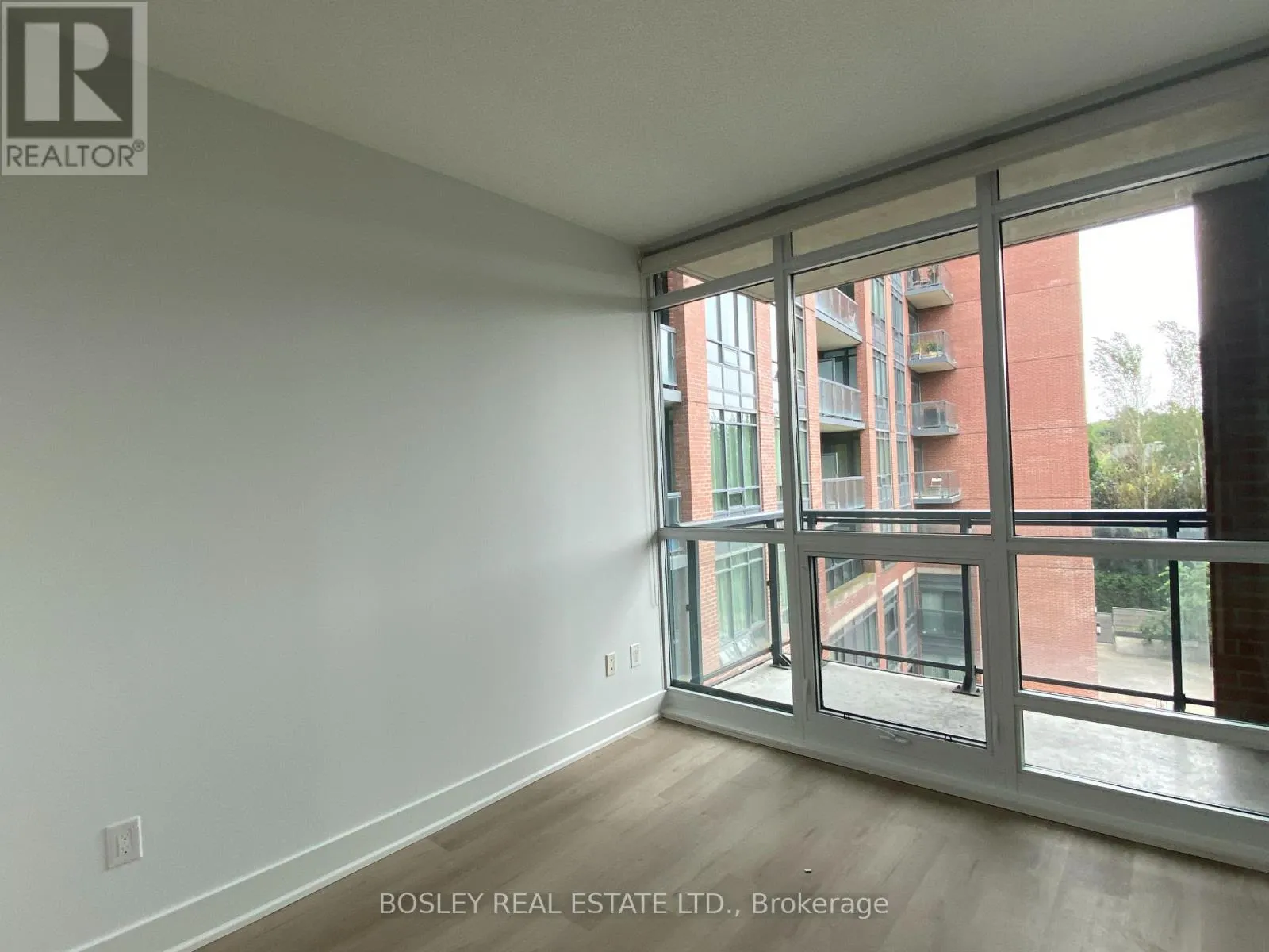 407 - 7608 YONGE STREET
