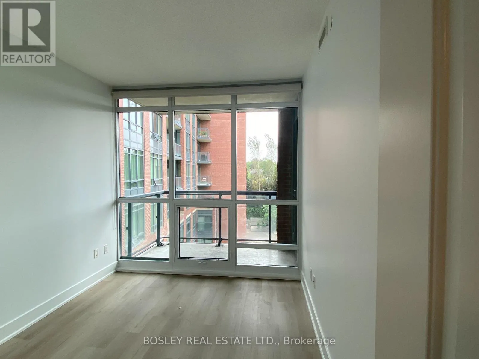407 - 7608 YONGE STREET
