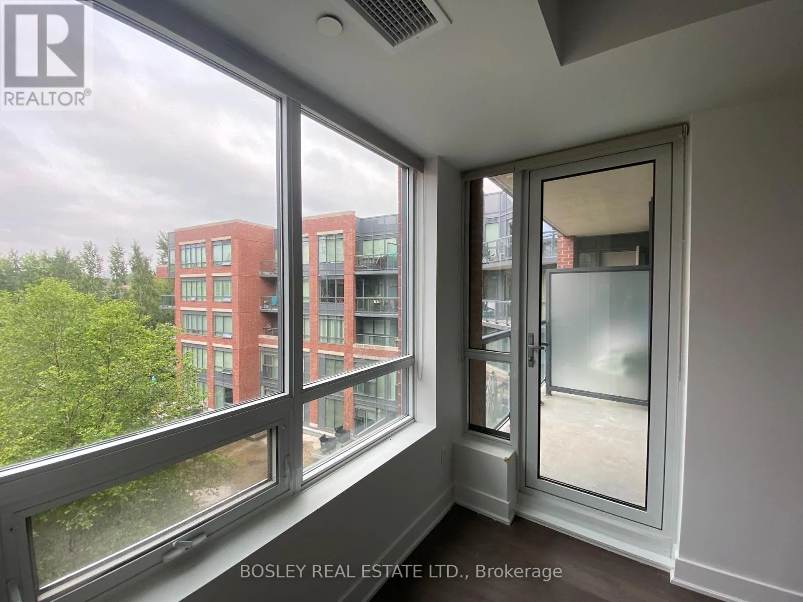 408 - 7608 YONGE STREET