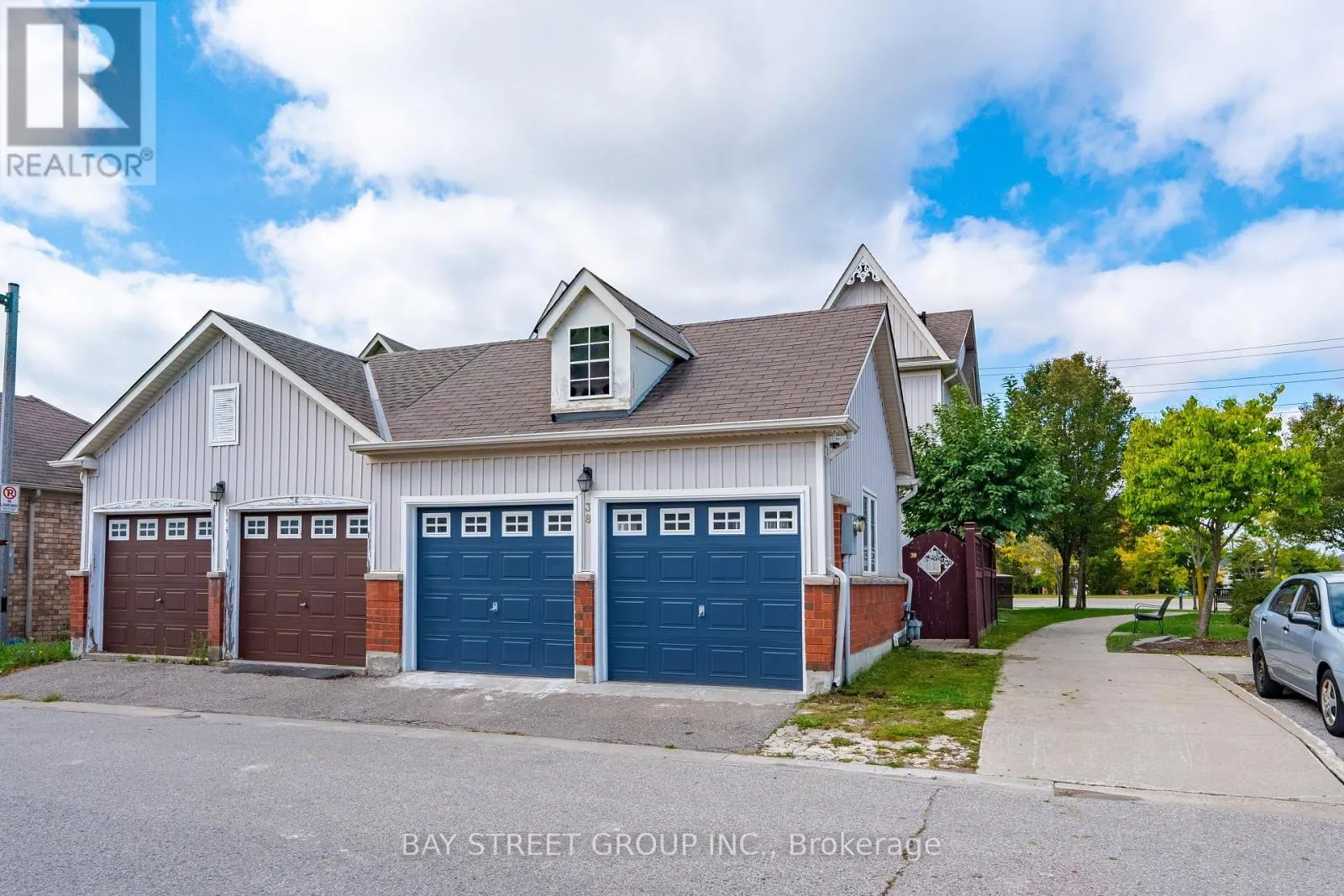 38 PIKE LANE