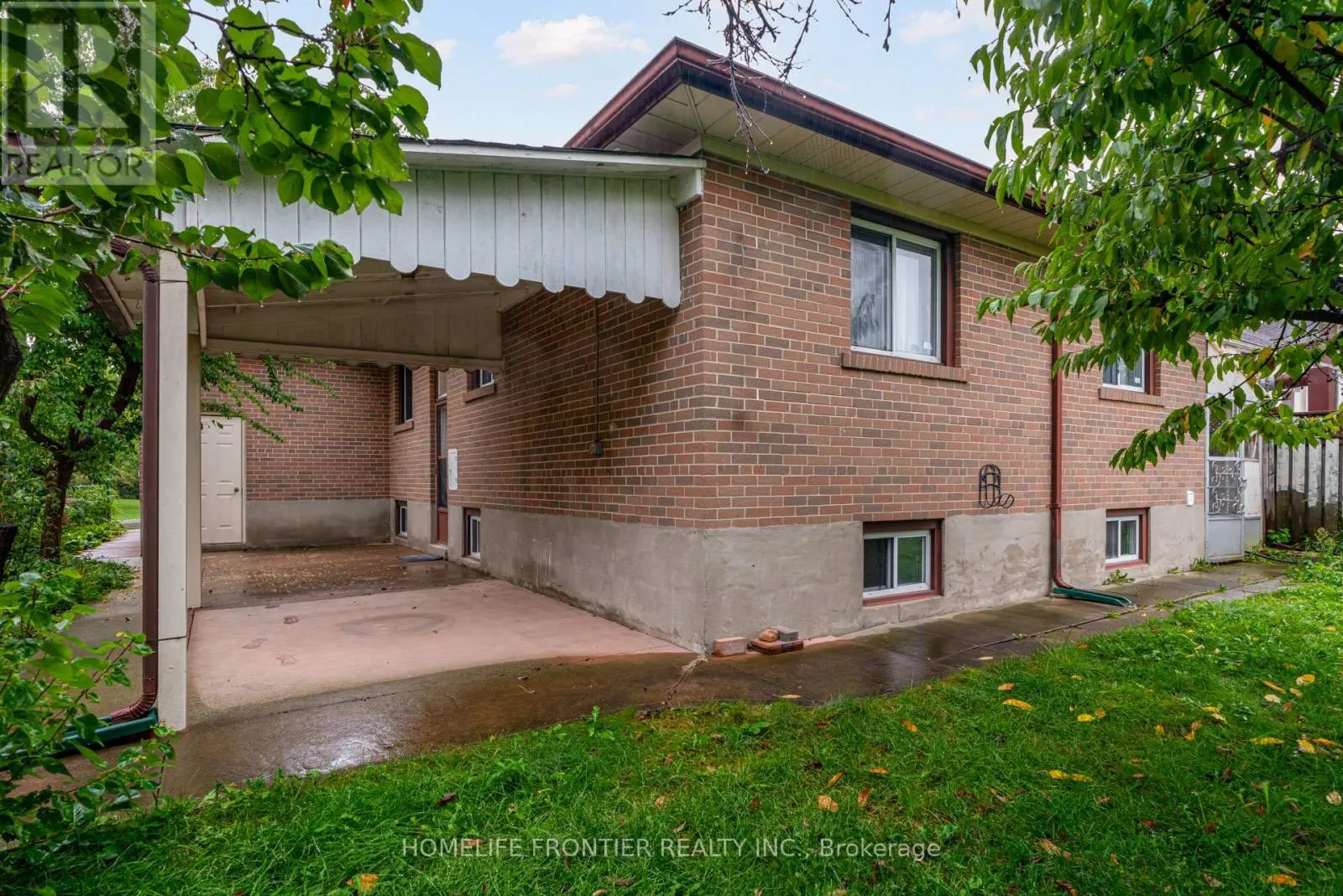 UPPER - 62 CLARK AVENUE