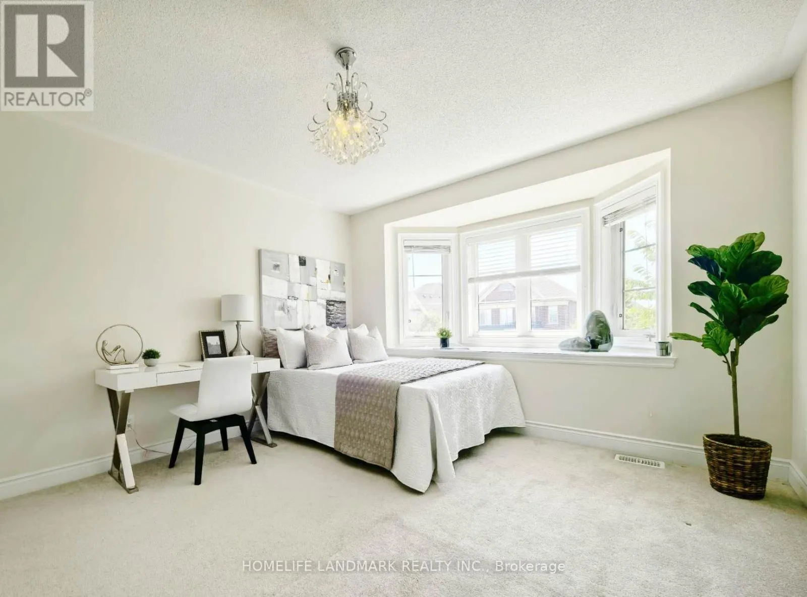 20 KELLOGG CRESCENT