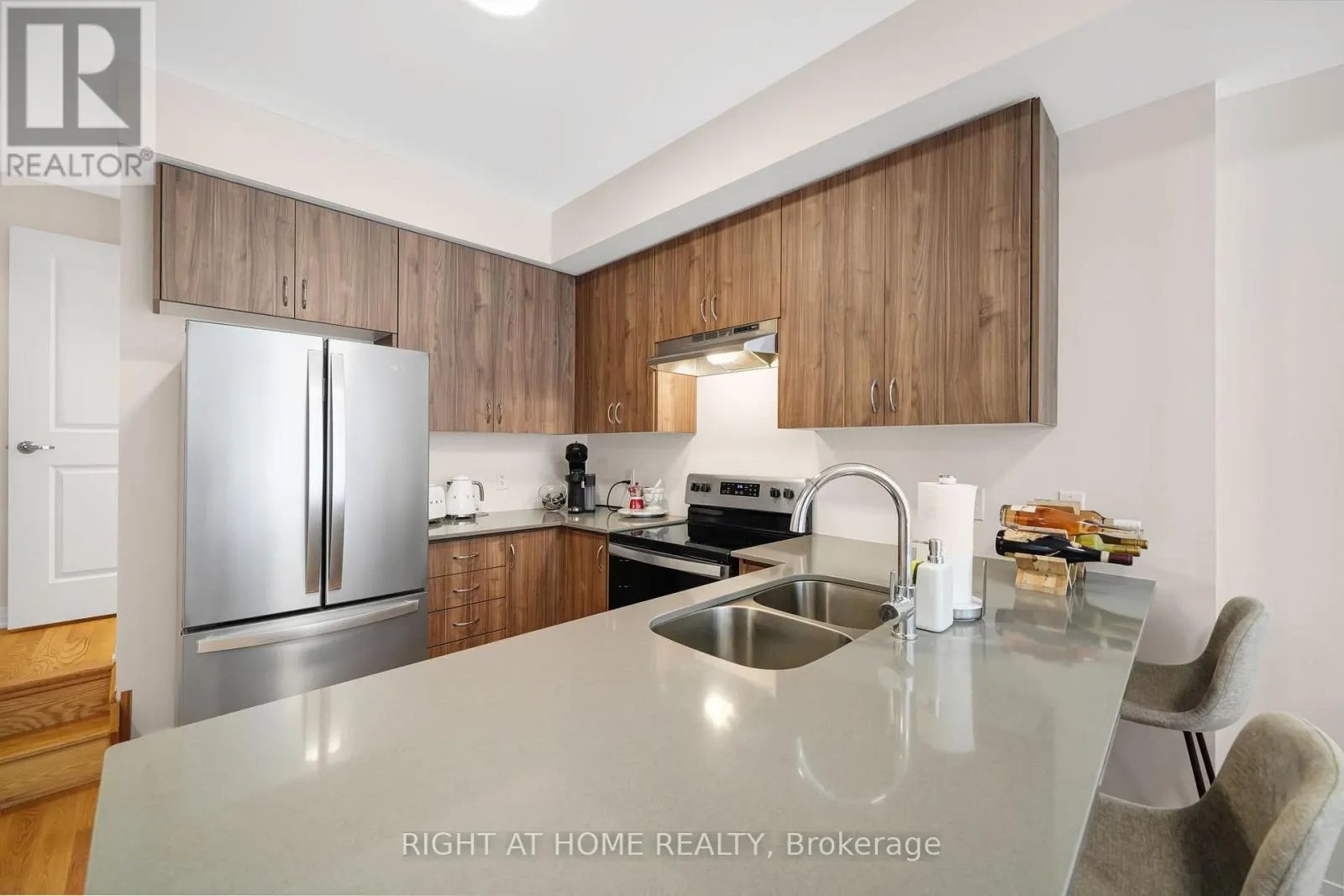 14 - 70 BAYNES WAY