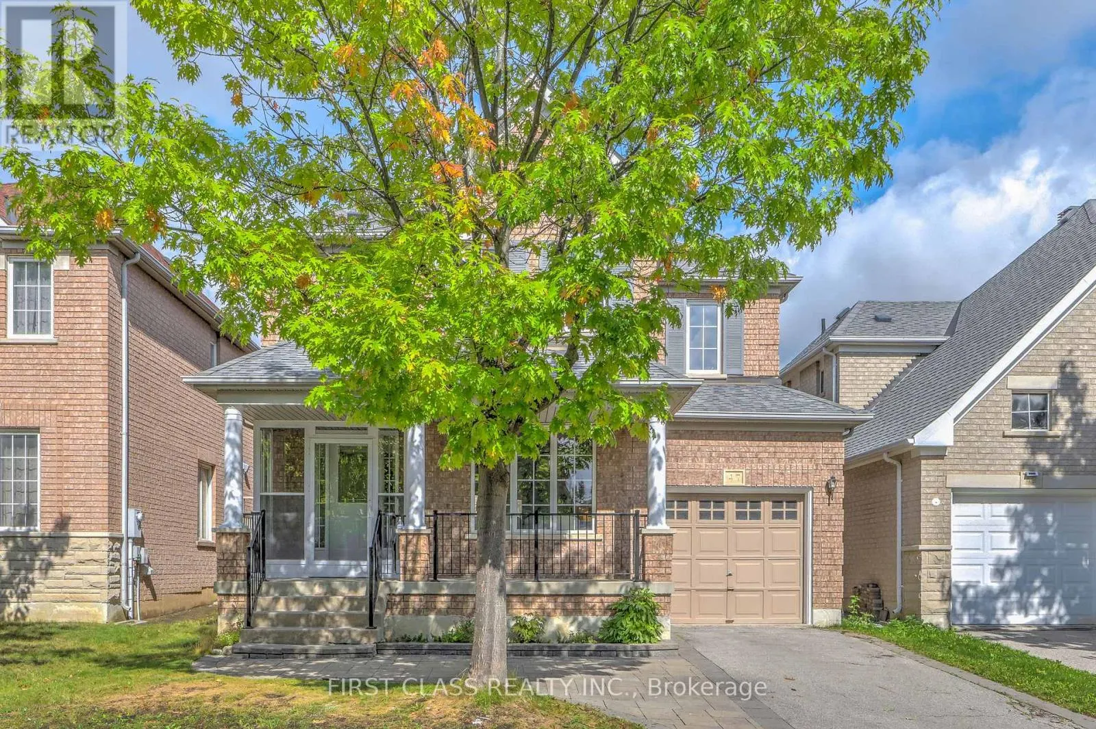 47 LAURAVIEW CRESCENT