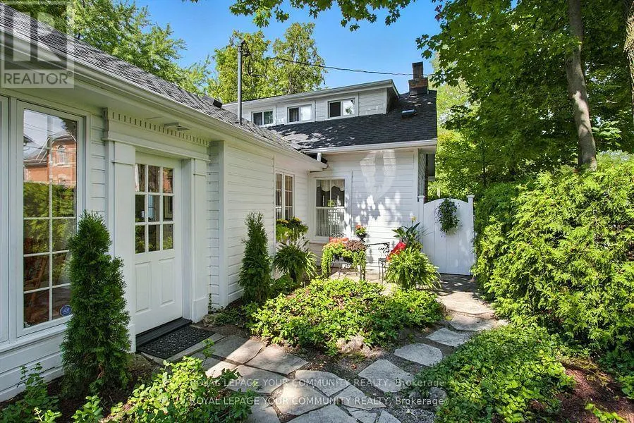 39 COLBORNE STREET
