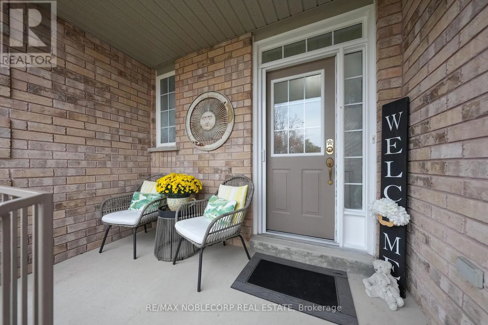 14 WILLARD HUNT COURT