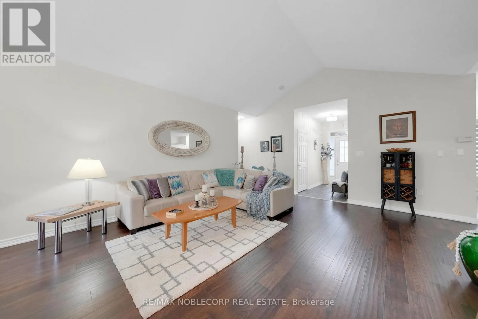 14 WILLARD HUNT COURT