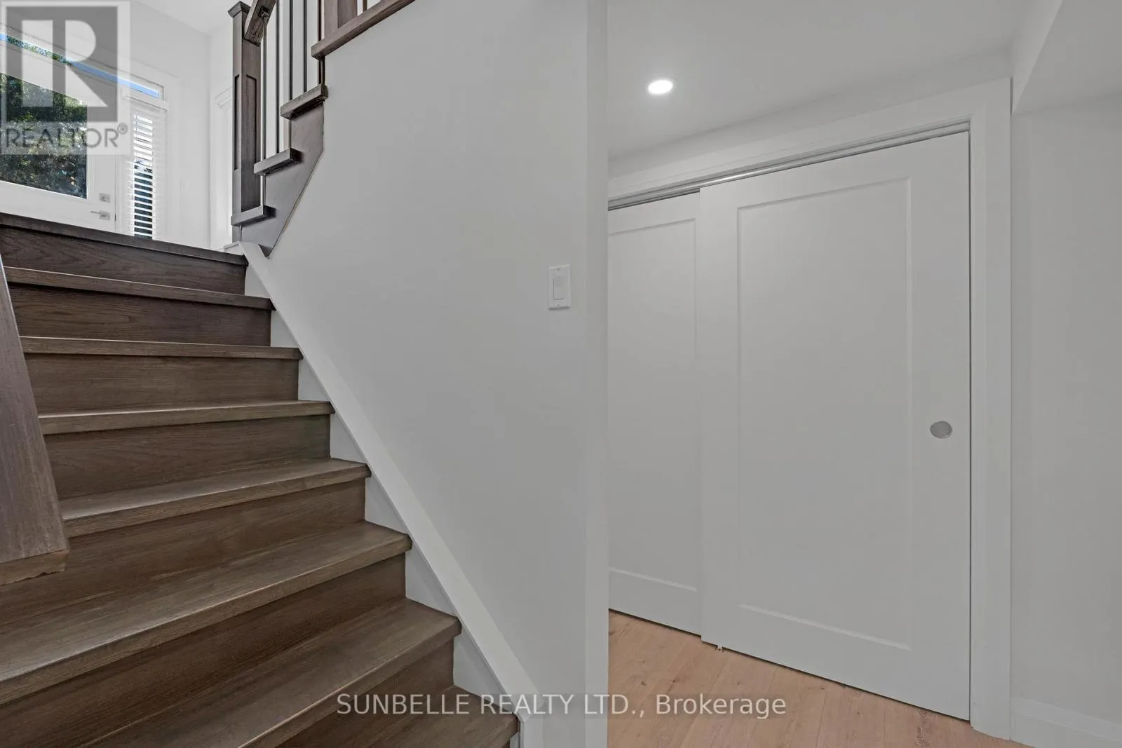 30 ARCHIBALD ROAD