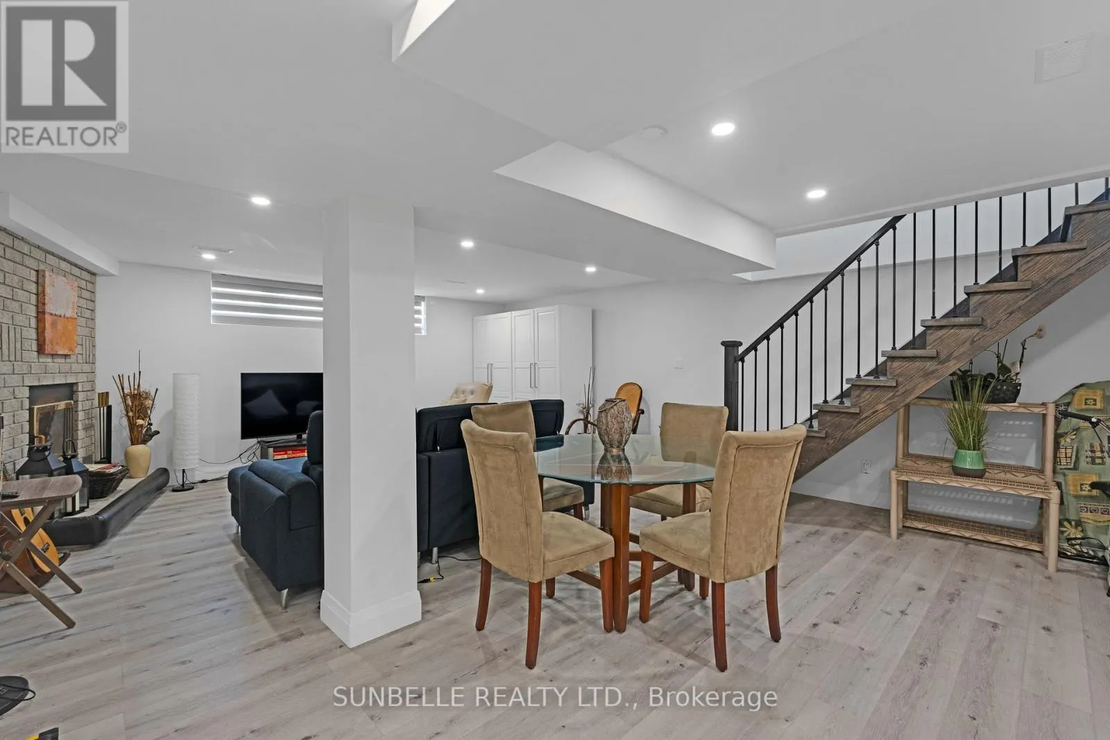 30 ARCHIBALD ROAD