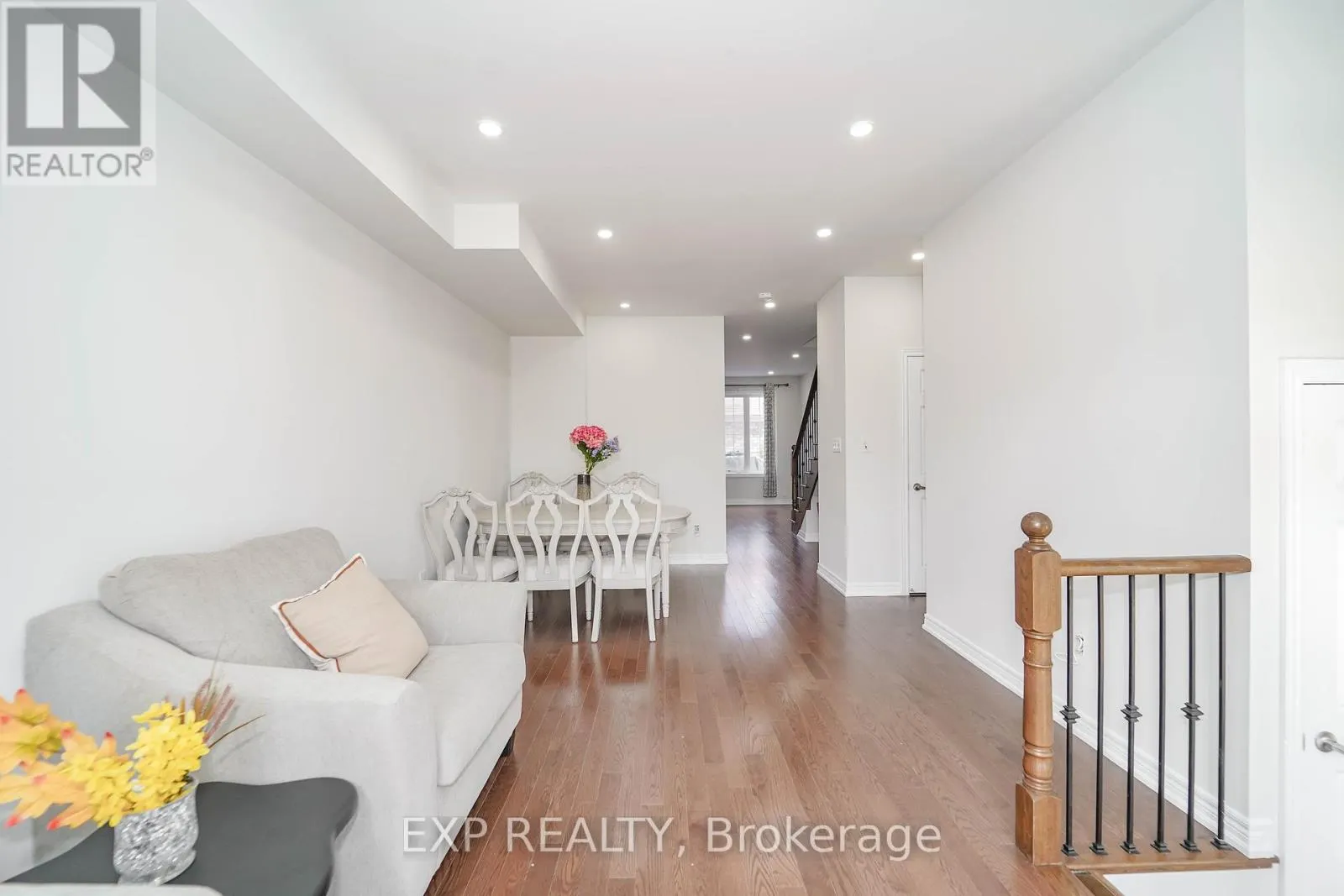62 HARVEST FIELD ROAD