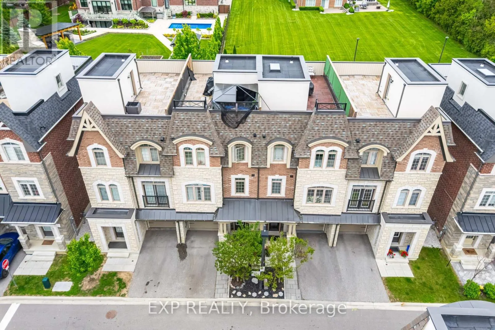 54 INGLESIDE STREET