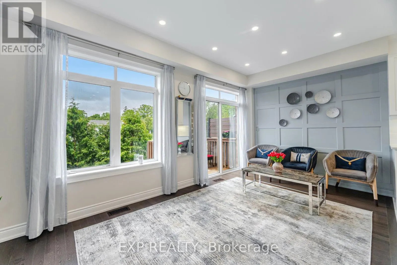54 INGLESIDE STREET