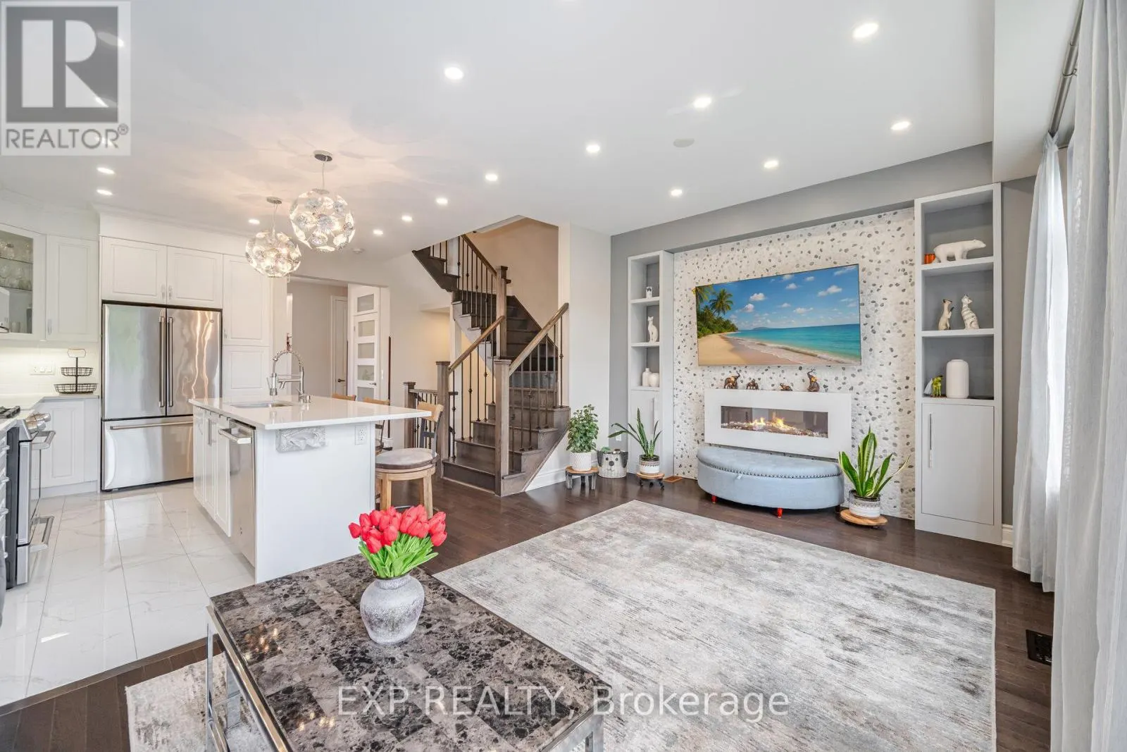 54 INGLESIDE STREET