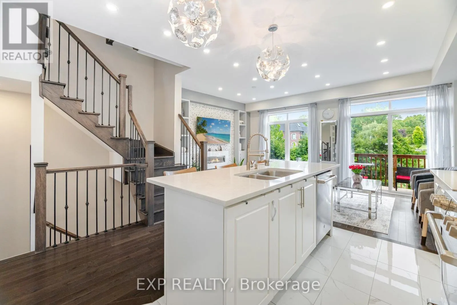 54 INGLESIDE STREET