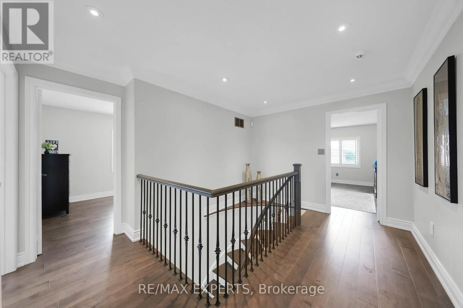 48 CURTISS COURT