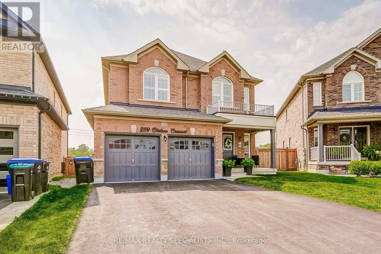 259 CHELSEA CRESCENT