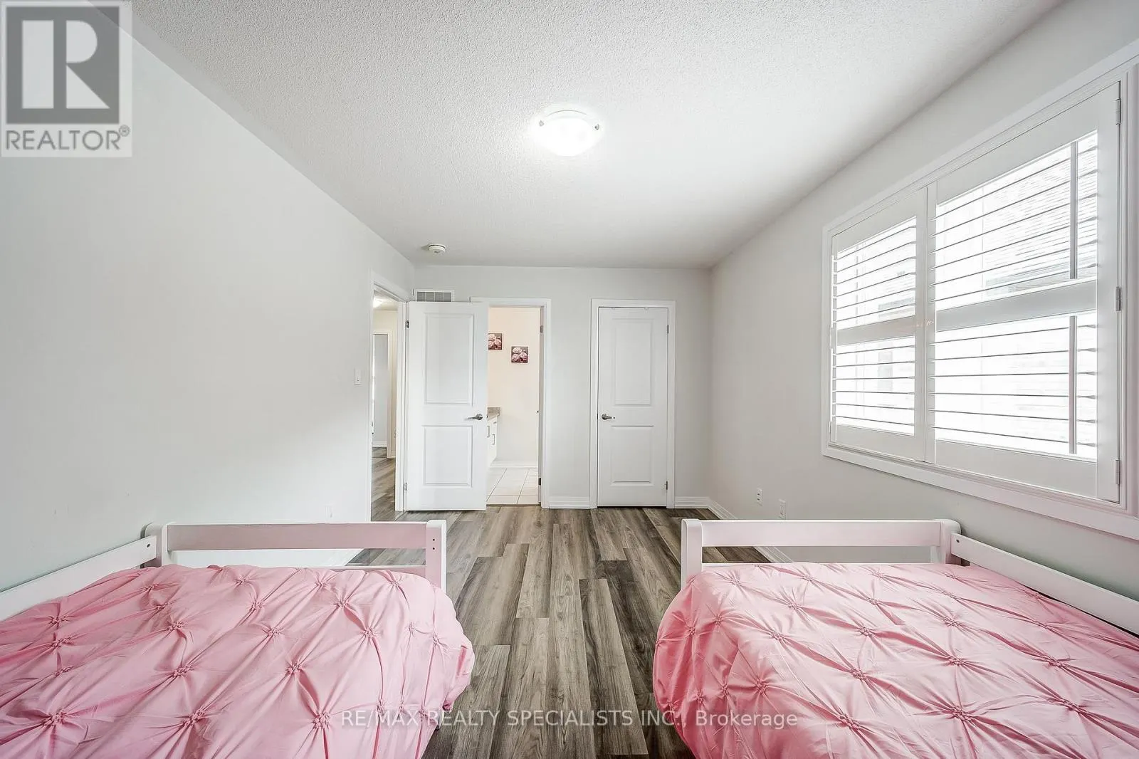 259 CHELSEA CRESCENT
