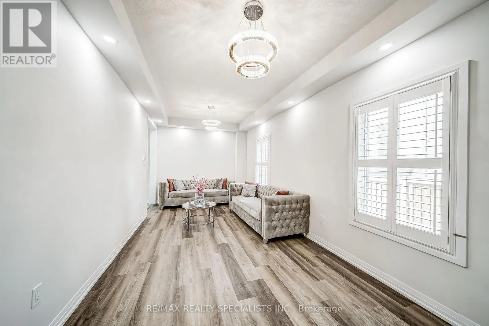 259 CHELSEA CRESCENT