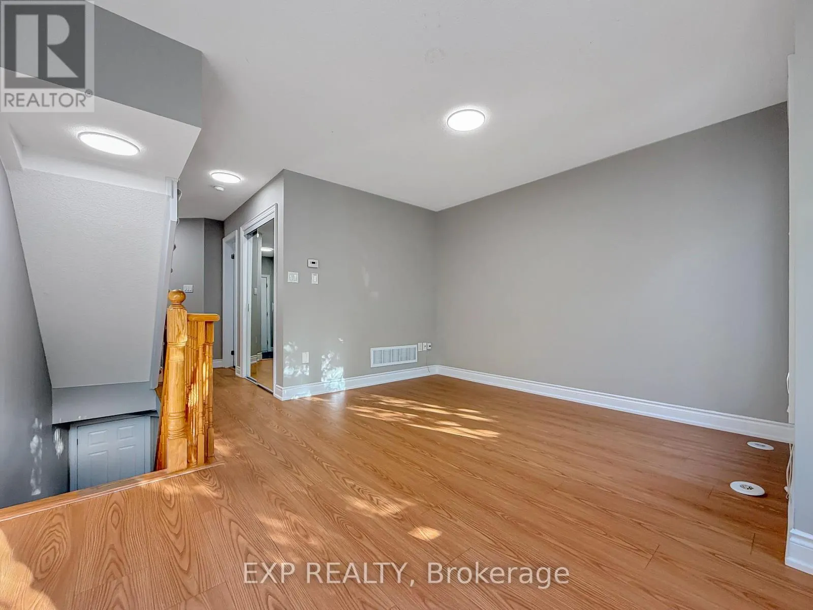 11 SADDLECREEK DRIVE