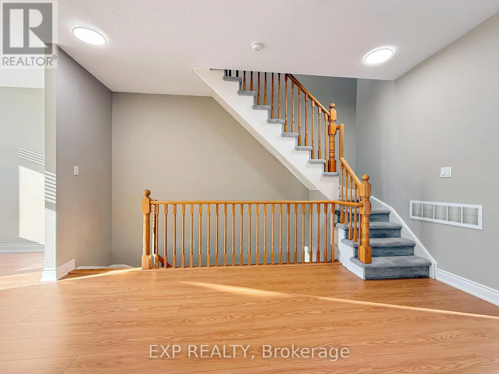11 SADDLECREEK DRIVE