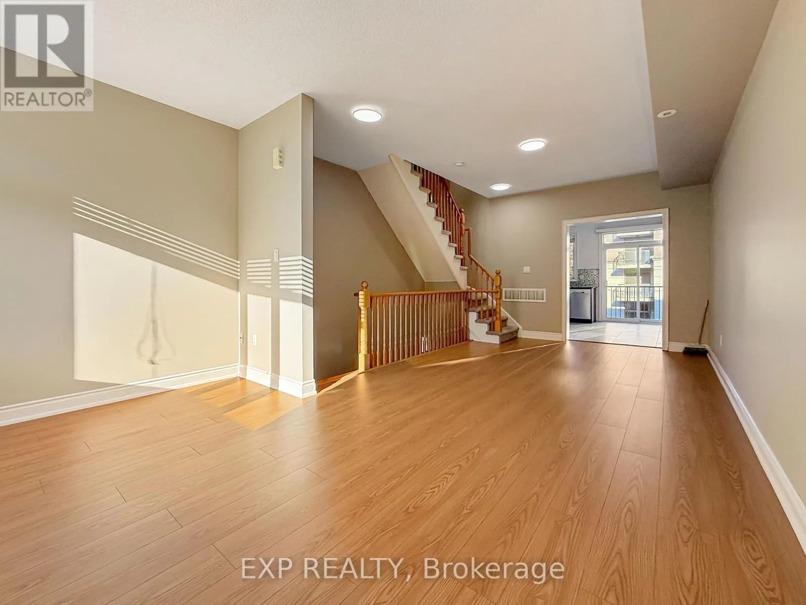 11 SADDLECREEK DRIVE