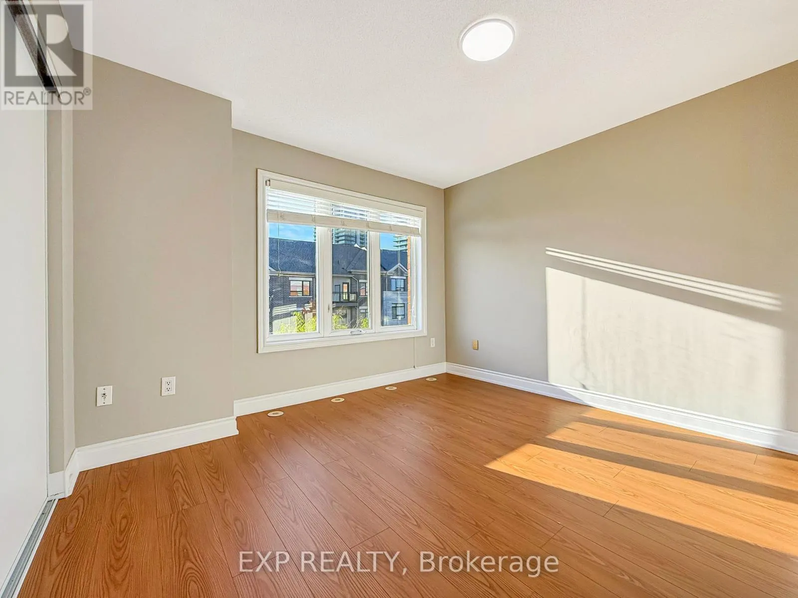 11 SADDLECREEK DRIVE